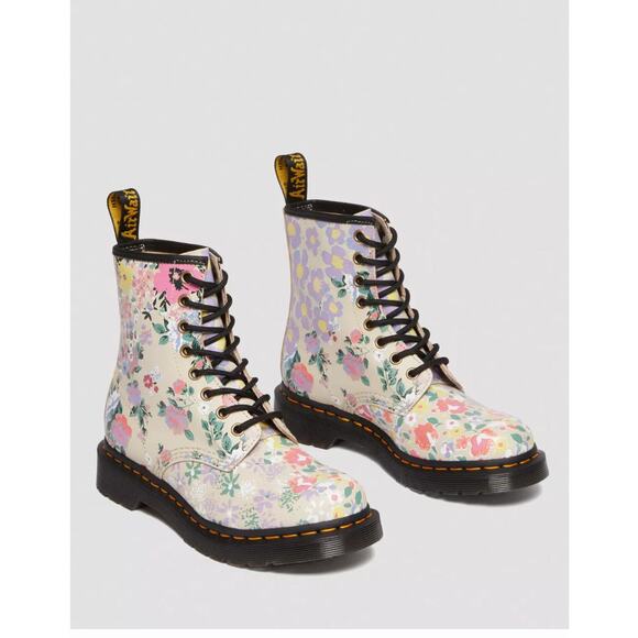 Dr. Martens Floral Print Combat Boots Size 7 - Picture 1 of 12